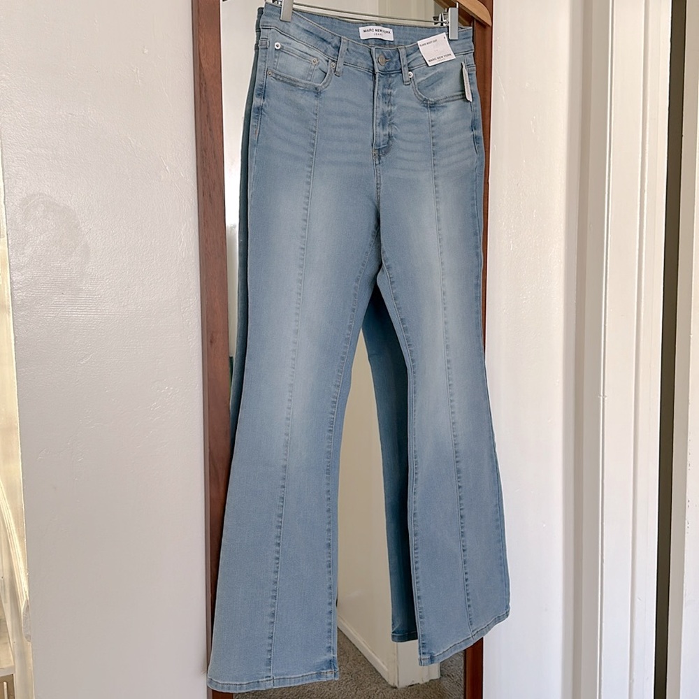 High Rise Bootcut Flare Jeans Light Wash NWT - Picture 2 of 5